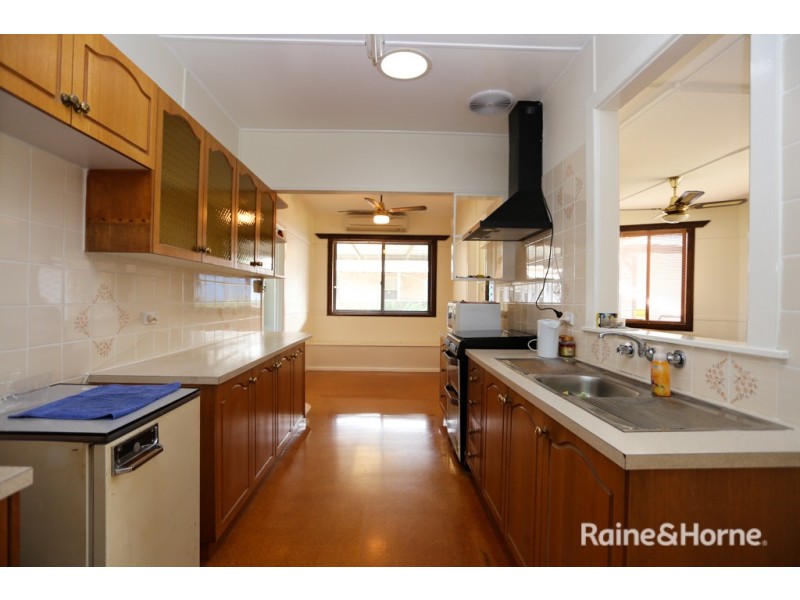 104 Sydney Road, Kelso NSW 2795