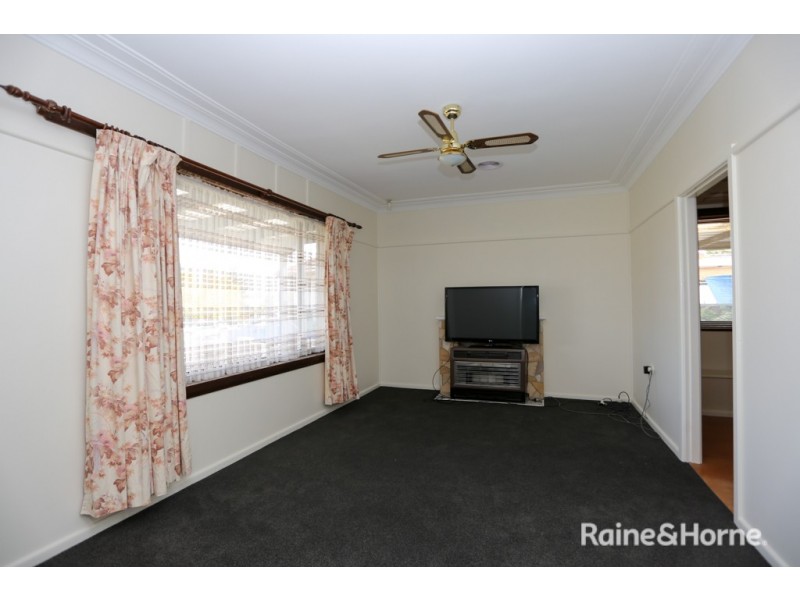 104 Sydney Road, Kelso NSW 2795