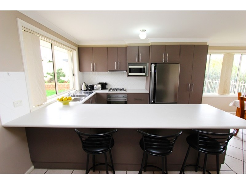 12 Carlyle Ave, Llanarth NSW 2795