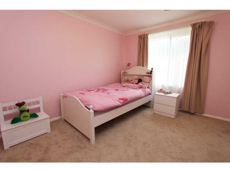 12 Carlyle Ave, Llanarth NSW 2795