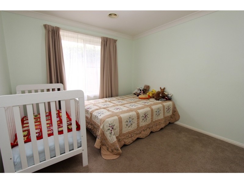 12 Carlyle Ave, Llanarth NSW 2795