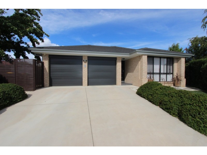 4 Ash Place, Kelso NSW 2795