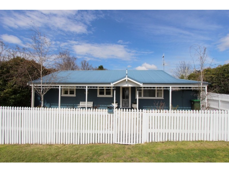 14 West Street, Bathurst NSW 2795