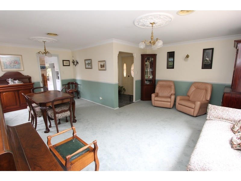 15 Kurumben Place, West Bathurst NSW 2795