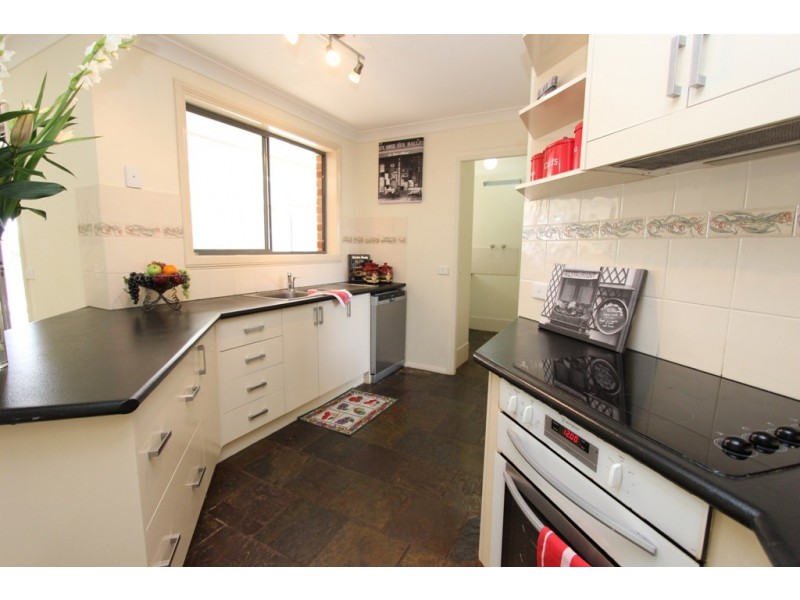 9 Willow Drive, Kelso NSW 2795