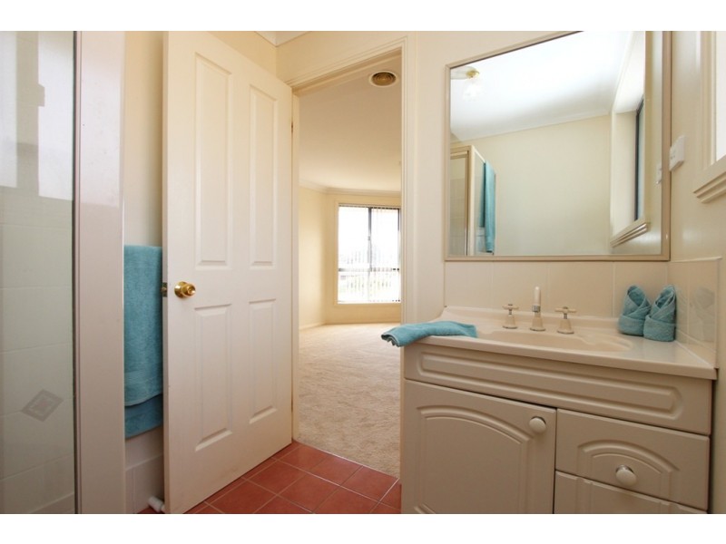 9 Willow Drive, Kelso NSW 2795