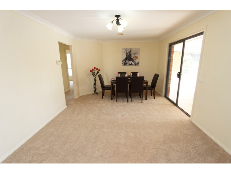 9 Willow Drive, Kelso NSW 2795