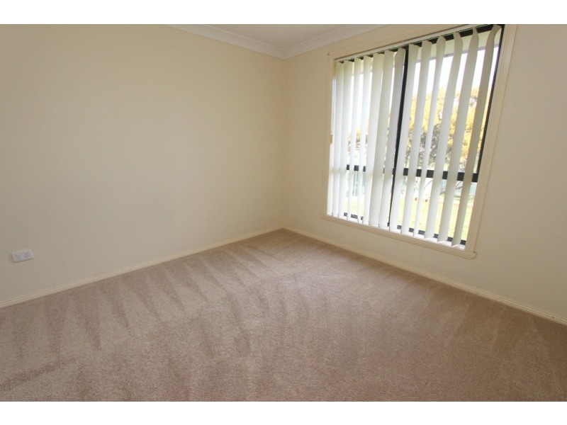 9 Willow Drive, Kelso NSW 2795