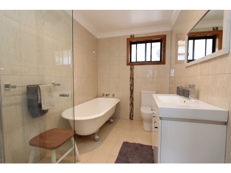 267a Lambert Street, Bathurst NSW 2795