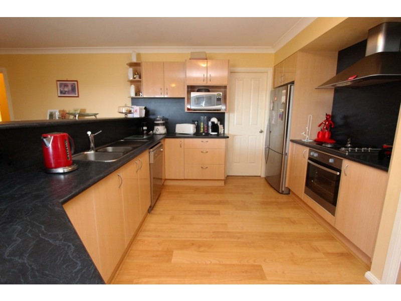 41 Osborne Avenue, West Bathurst NSW 2795