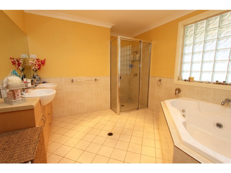 41 Osborne Avenue, West Bathurst NSW 2795