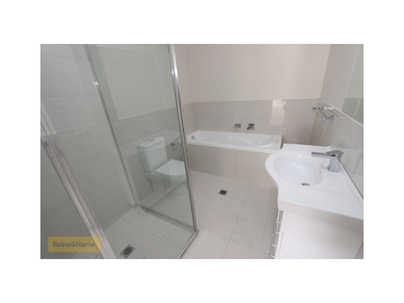 3/40 Wentworth Dr, Kelso NSW 2795