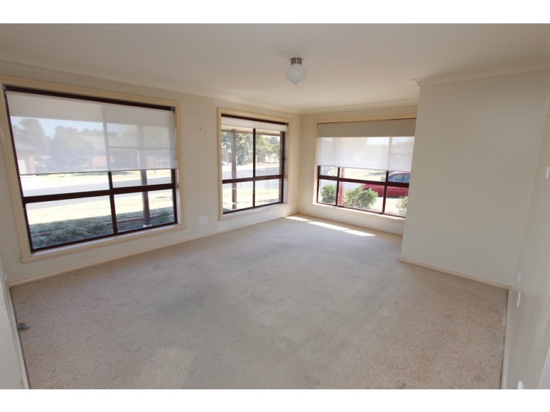 1/1 Horan Close, Kelso NSW 2795