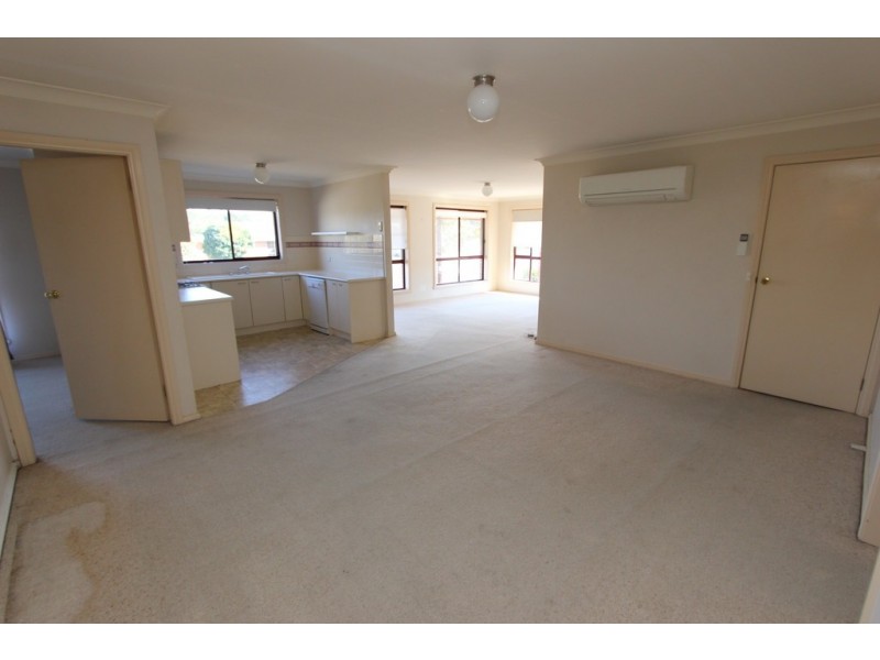 1/1 Horan Close, Kelso NSW 2795