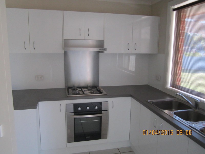 10 Burgess Place, Bathurst NSW 2795