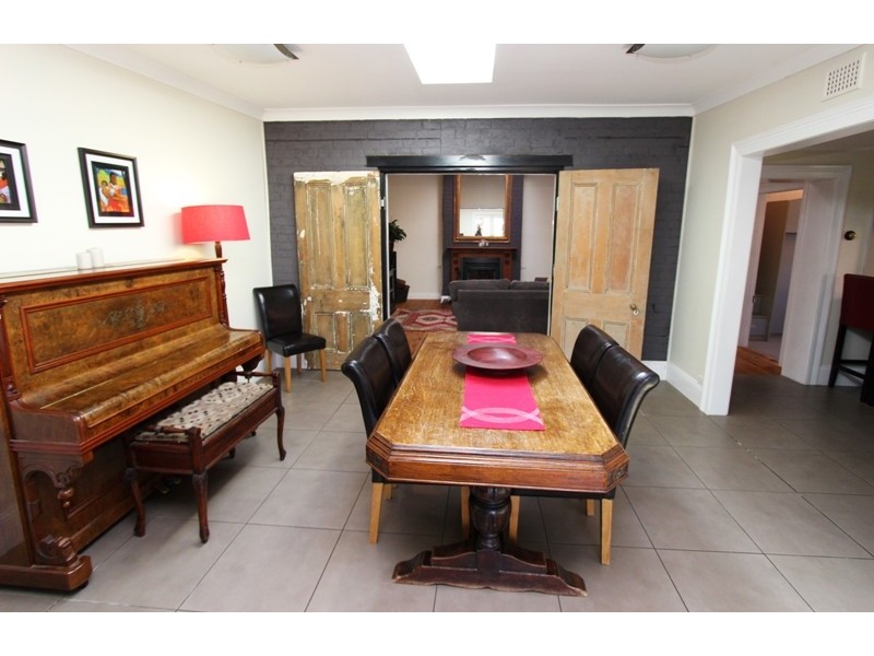 224 Lambert Street, Bathurst NSW 2795
