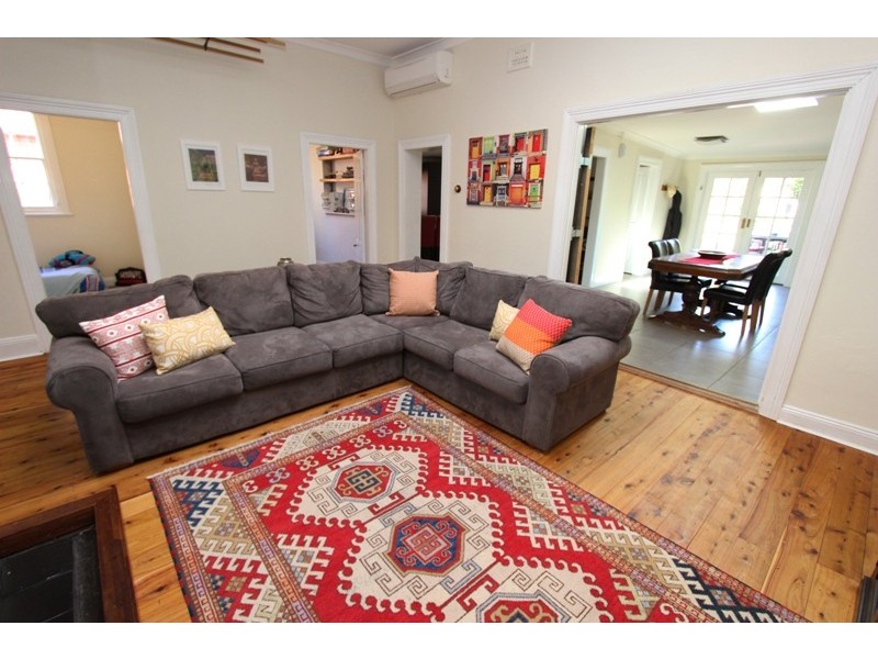 224 Lambert Street, Bathurst NSW 2795