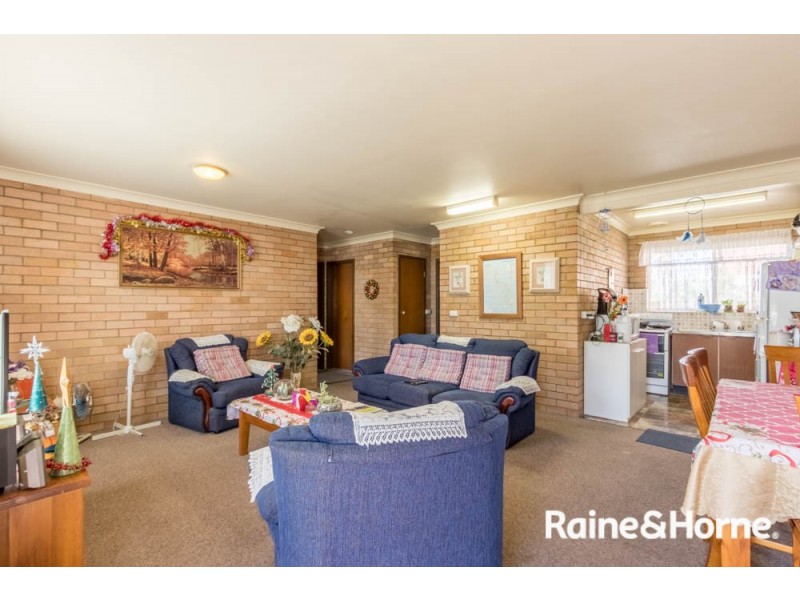 3/2 William Street, Bathurst NSW 2795