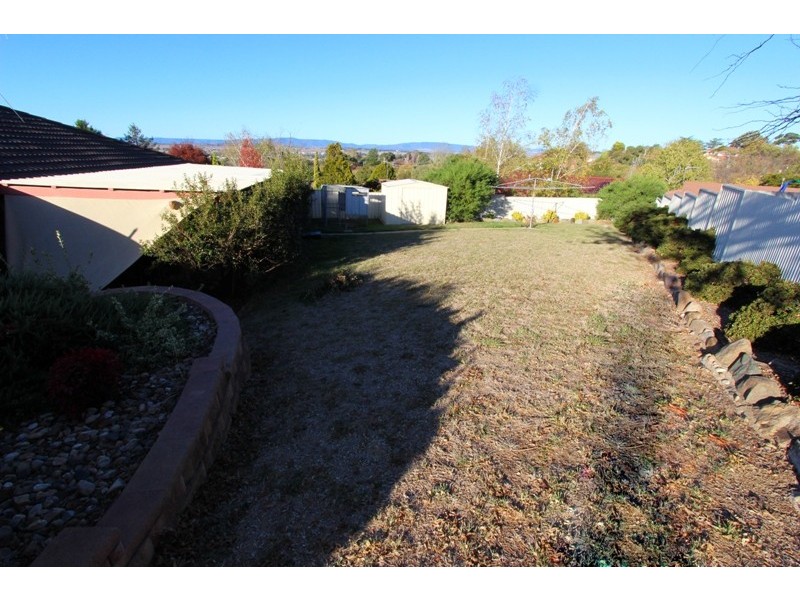 12 Laws Place, West Bathurst NSW 2795