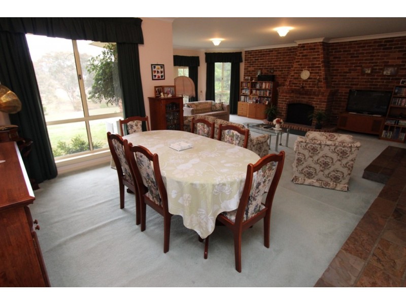 7 McLennan Close, Robin Hill NSW 2795
