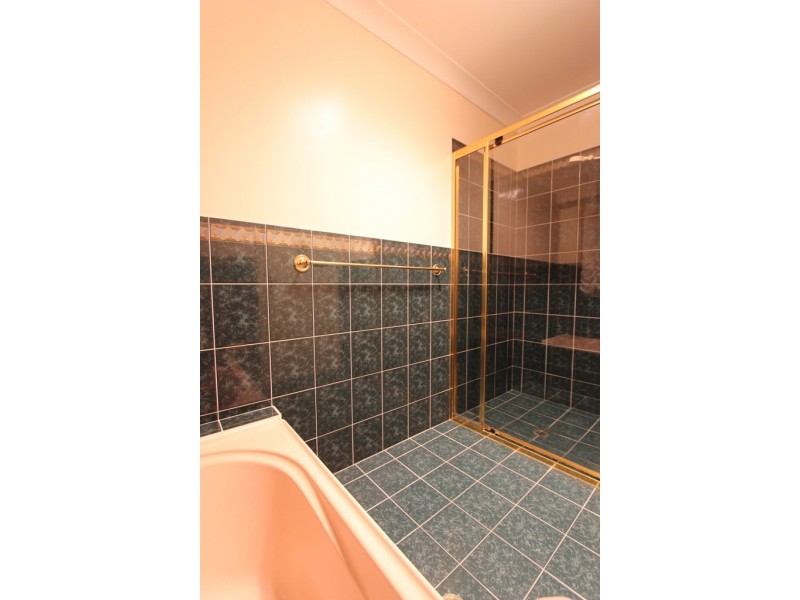 7 McLennan Close, Robin Hill NSW 2795