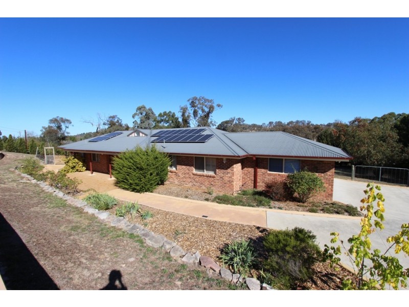 7 McLennan Close, Robin Hill NSW 2795