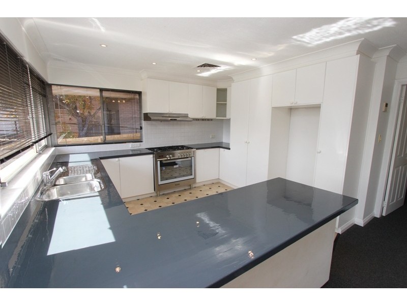 20 Edgell Street, West Bathurst NSW 2795