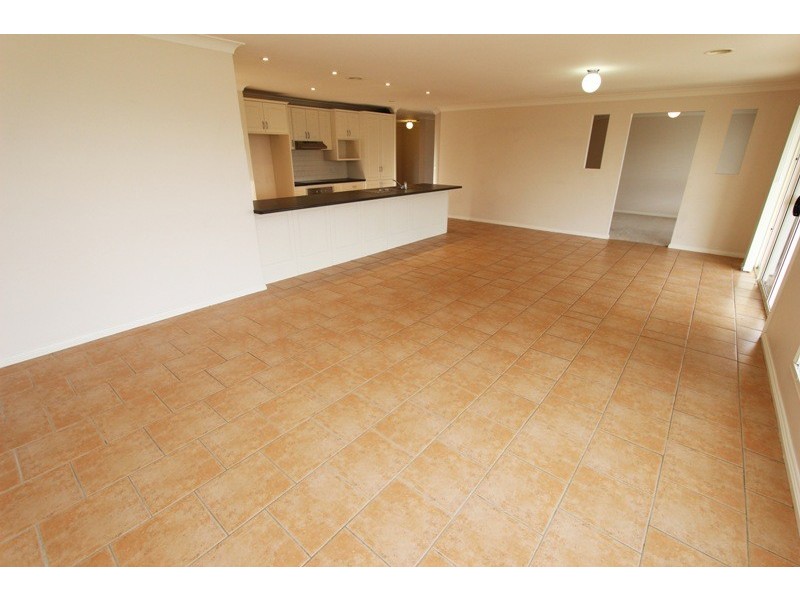 29 Marriott Ave, Kelso NSW 2795