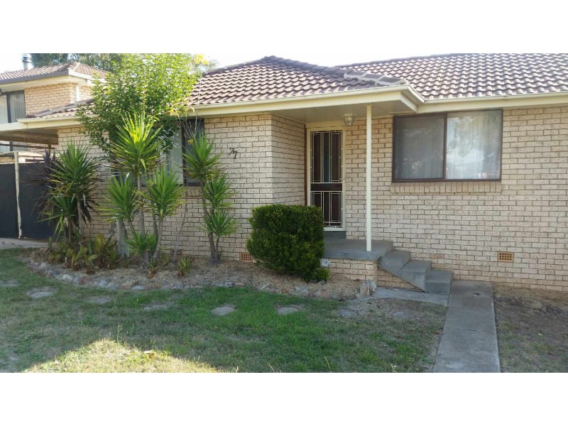 77 College, Bathurst NSW 2795