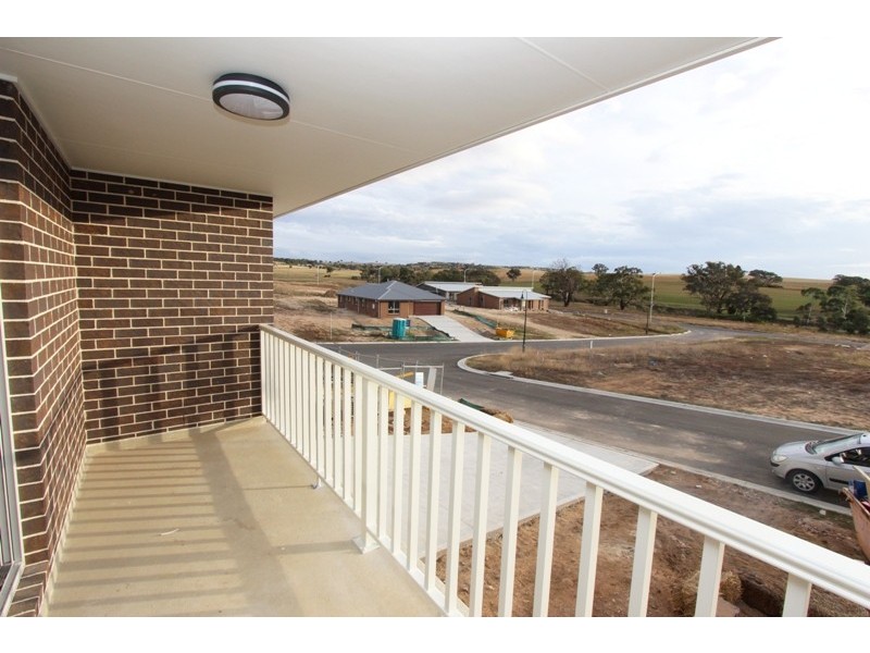 12 Adams Street, Bathurst NSW 2795
