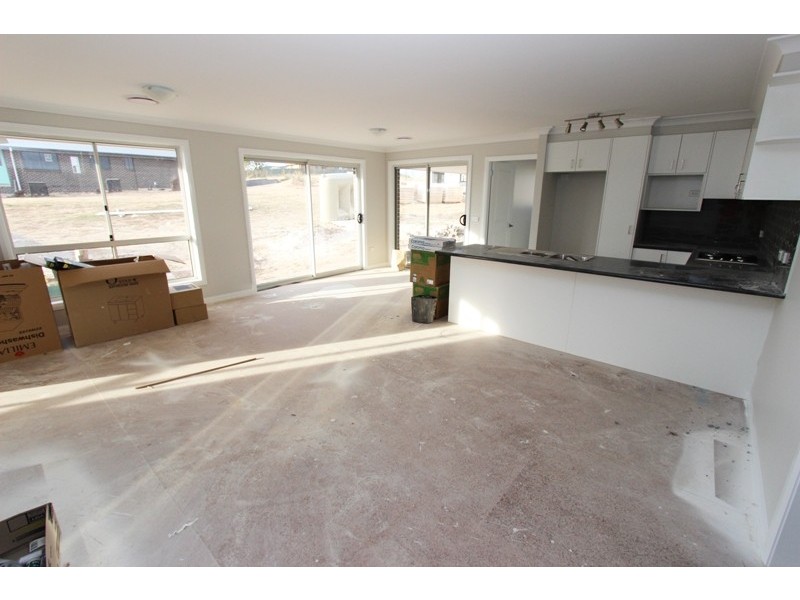 12 Adams Street, Bathurst NSW 2795
