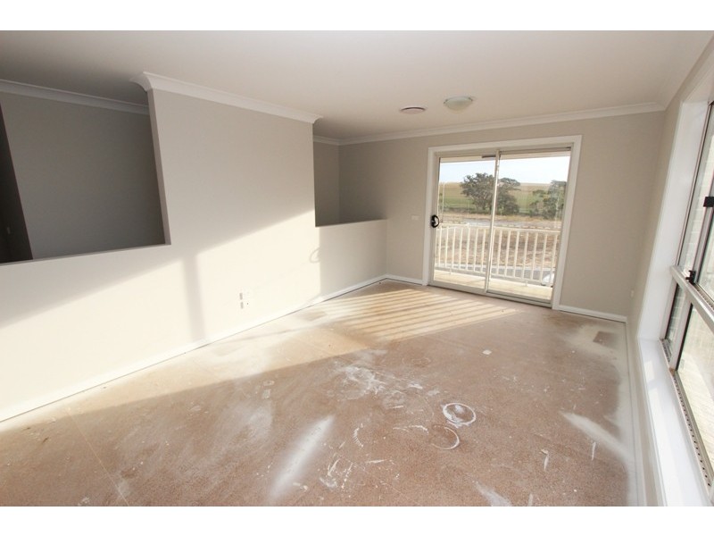 12 Adams Street, Bathurst NSW 2795