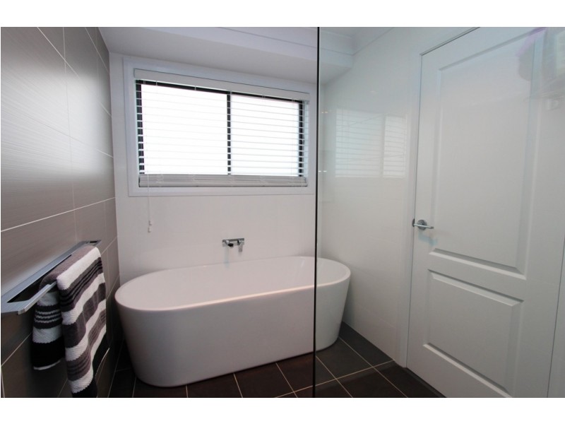 49 Graham Drive, Kelso NSW 2795