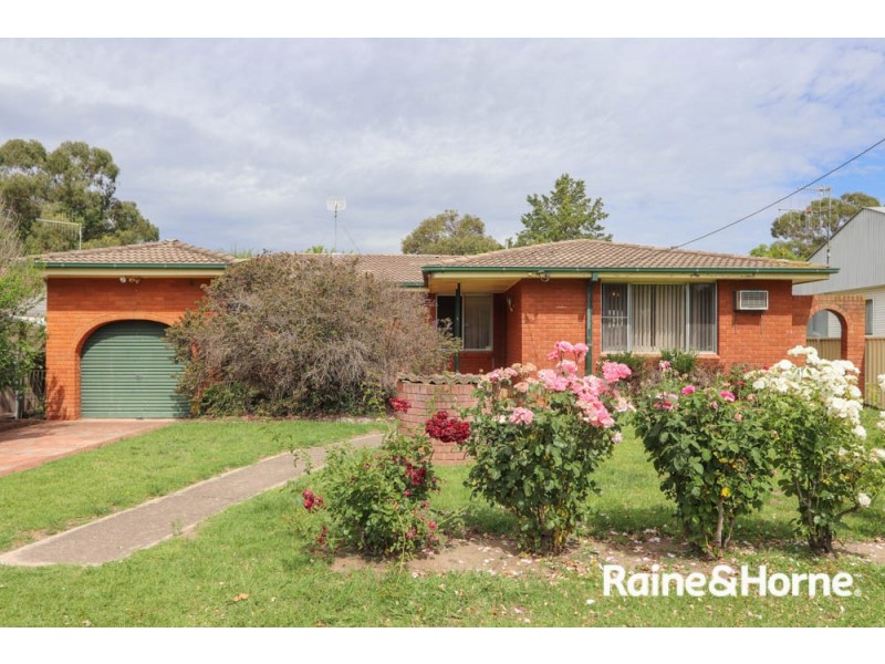 13 Alexander Street, Eglinton NSW 2795
