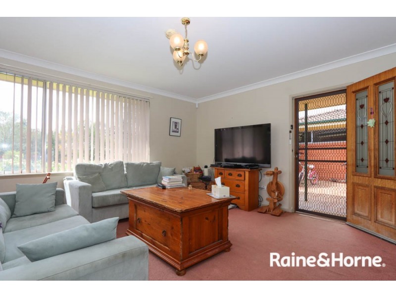 13 Alexander Street, Eglinton NSW 2795