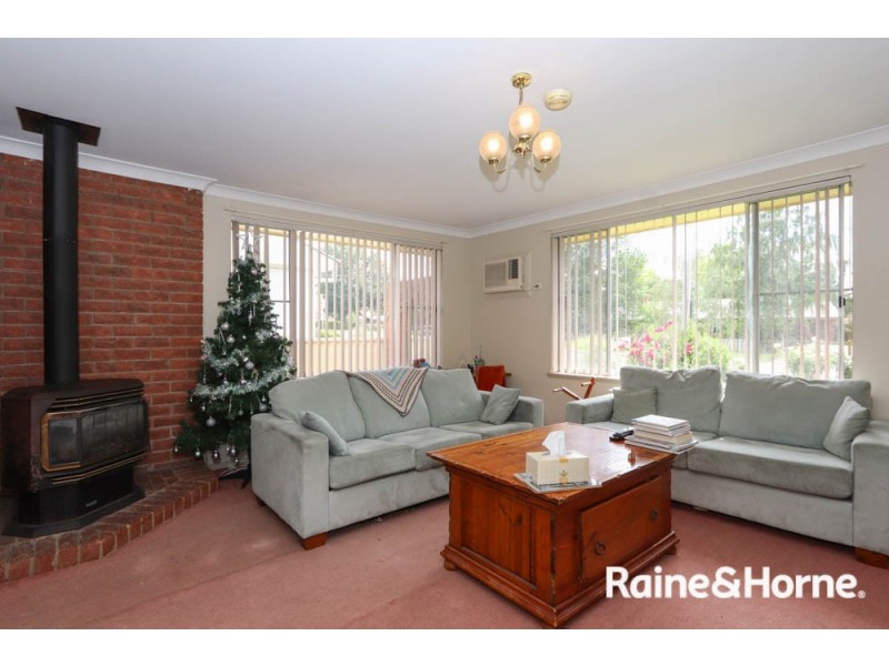 13 Alexander Street, Eglinton NSW 2795