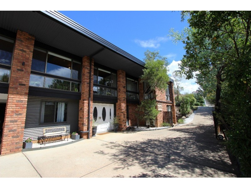 13 Casey Circuit, West Bathurst NSW 2795