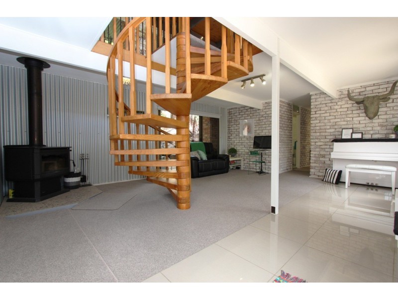 13 Casey Circuit, West Bathurst NSW 2795