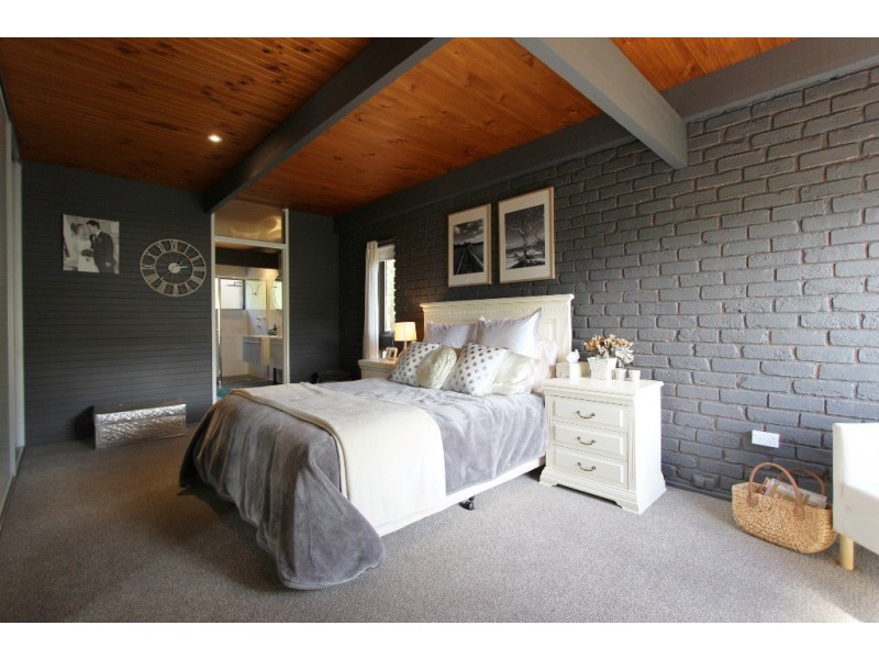 13 Casey Circuit, West Bathurst NSW 2795