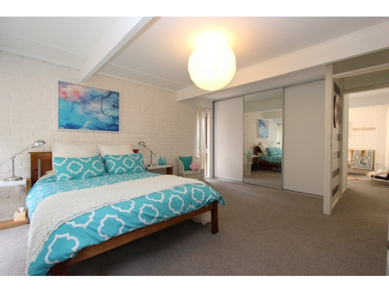 13 Casey Circuit, West Bathurst NSW 2795