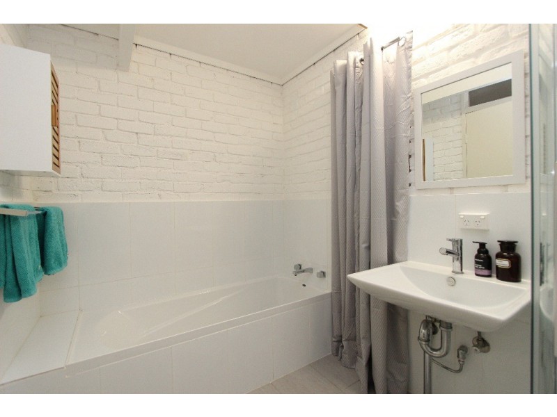 13 Casey Circuit, West Bathurst NSW 2795