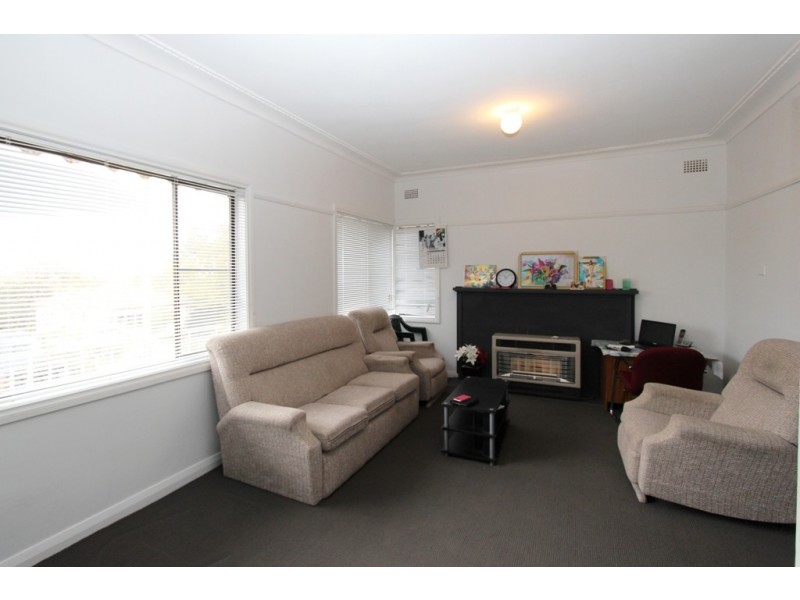 8 Daly Street, West Bathurst NSW 2795