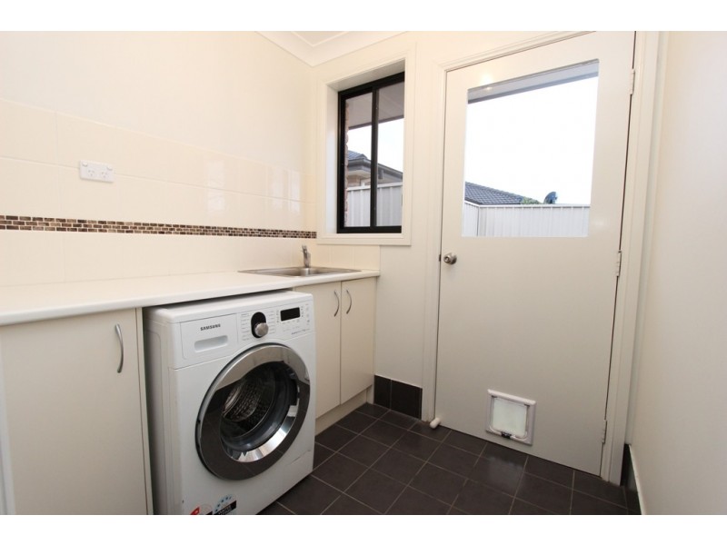 2 Willow Drive, Kelso NSW 2795