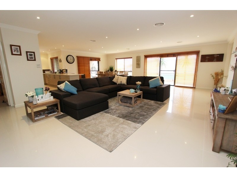 32 Darwin Drive, Llanarth NSW 2795