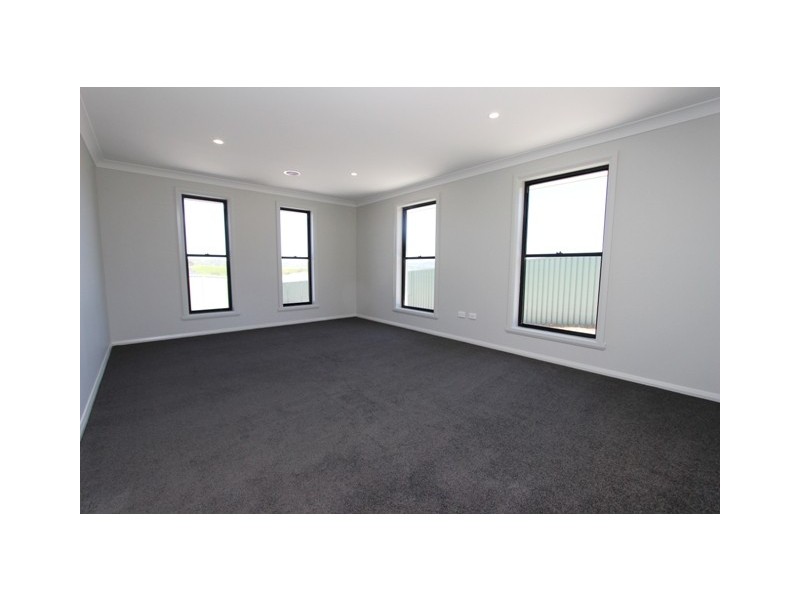 12A Barr Street, Windradyne NSW 2795