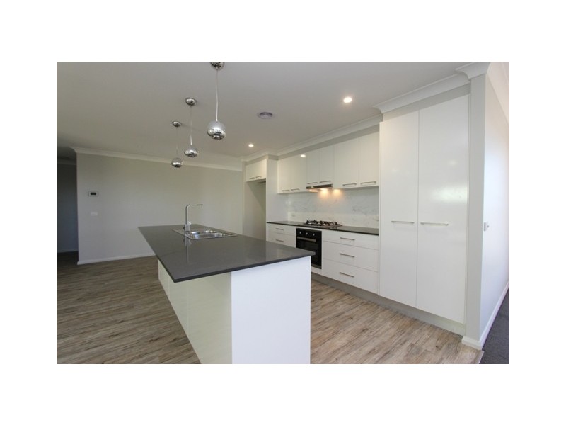 14 Barr Street, Windradyne NSW 2795
