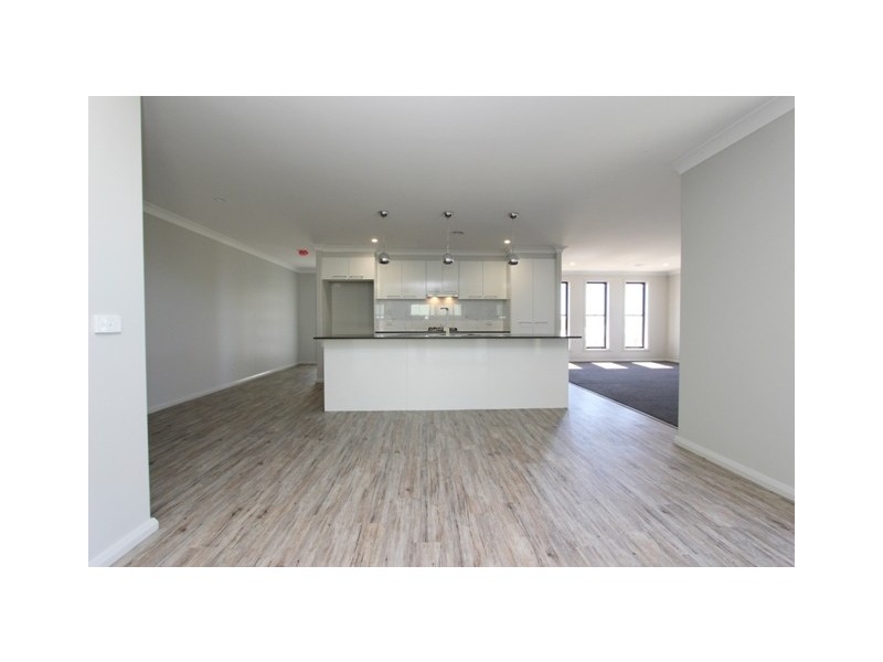 14 Barr Street, Windradyne NSW 2795