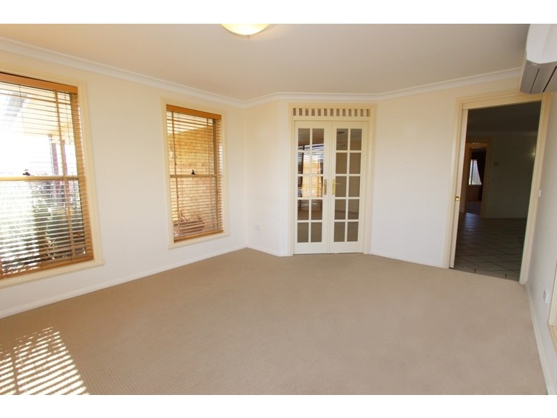 18 Georgia Place, Llanarth NSW 2795