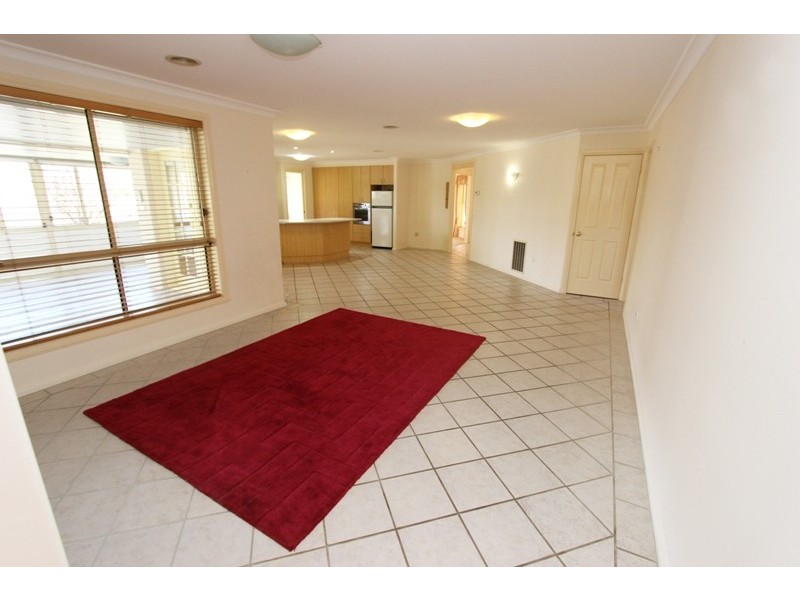 18 Georgia Place, Llanarth NSW 2795