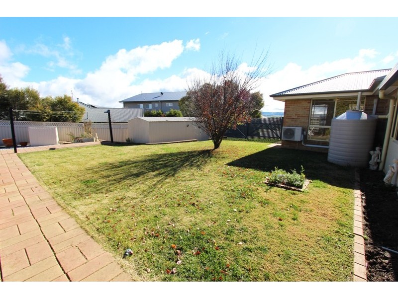 18 Georgia Place, Llanarth NSW 2795